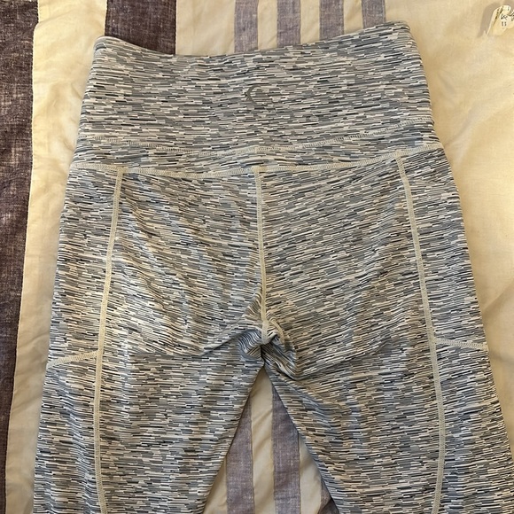 Zyia crop leggings - Picture 3 of 4